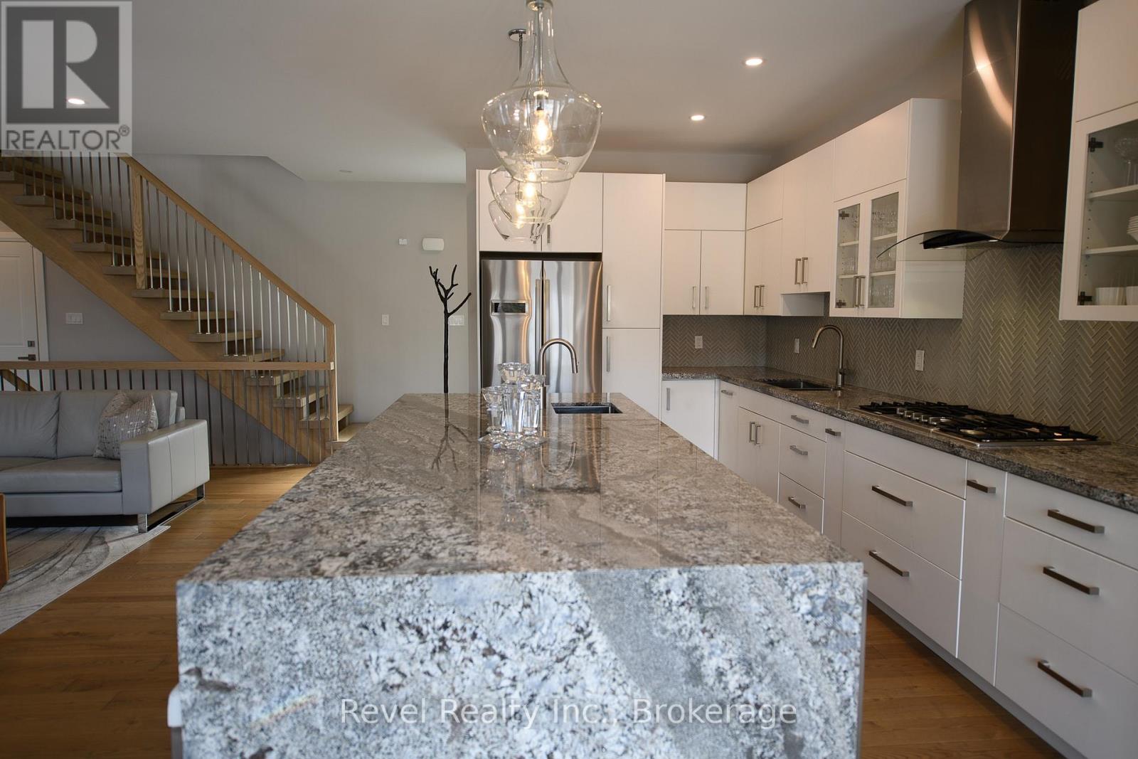 1911 Shore Lane, Wasaga Beach, Ontario  L9Z 1T8 - Photo 8 - S12024730