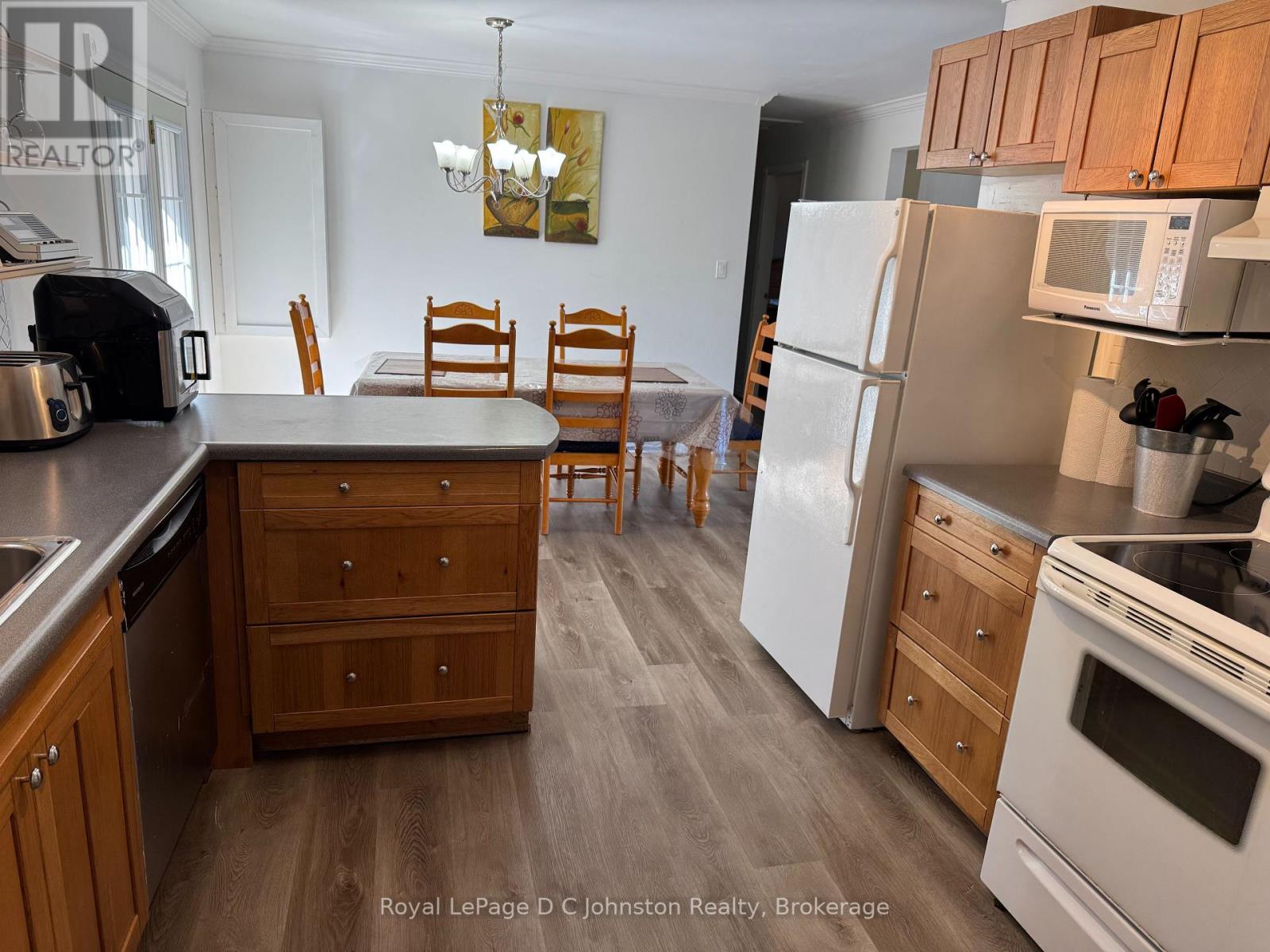 Property at #1 & #2 - 341 PALMERSTON STREET image 5