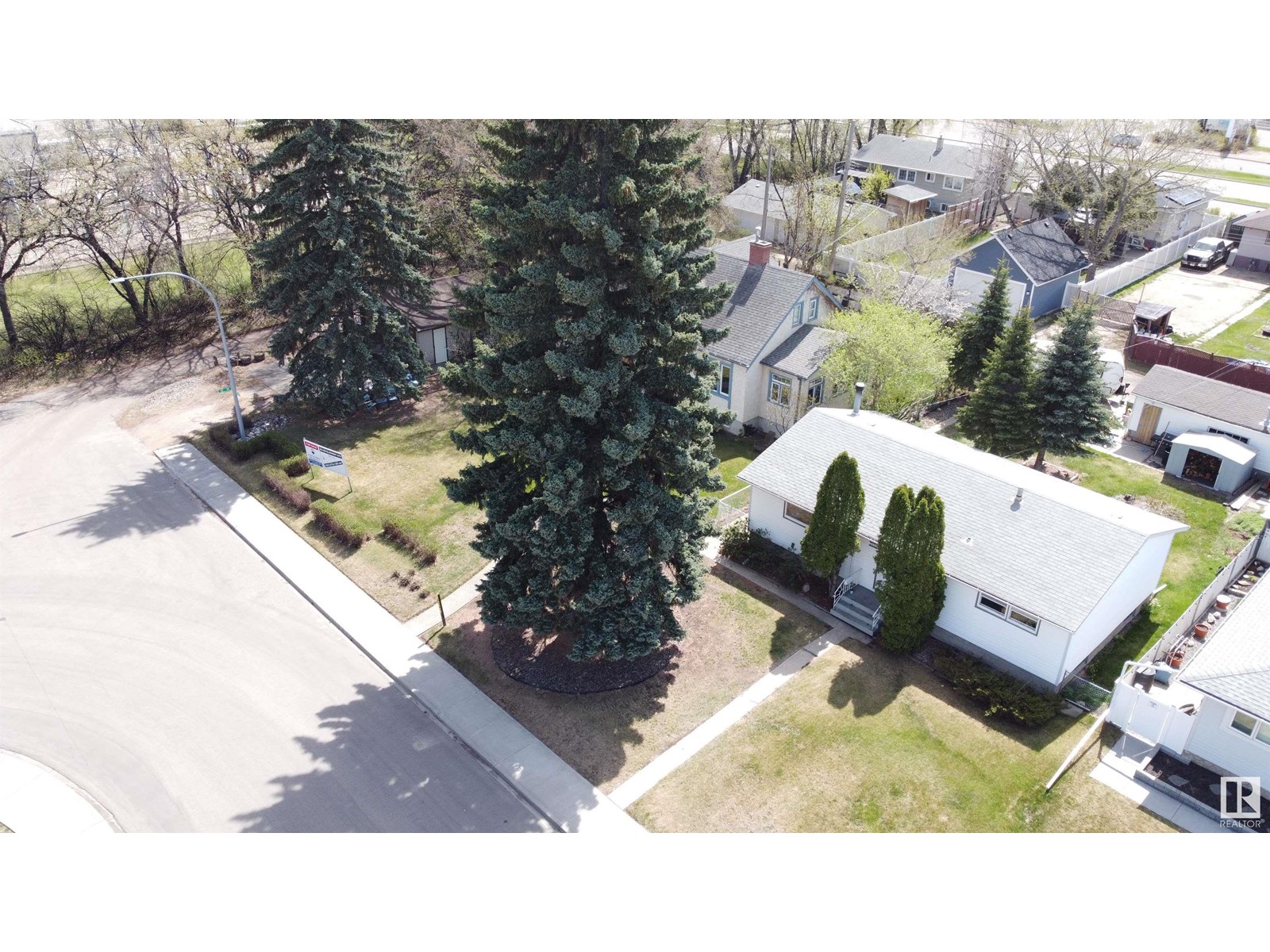 5211 101a Av Nw, Edmonton, Alberta  T6A 0L7 - Photo 22 - E4425840