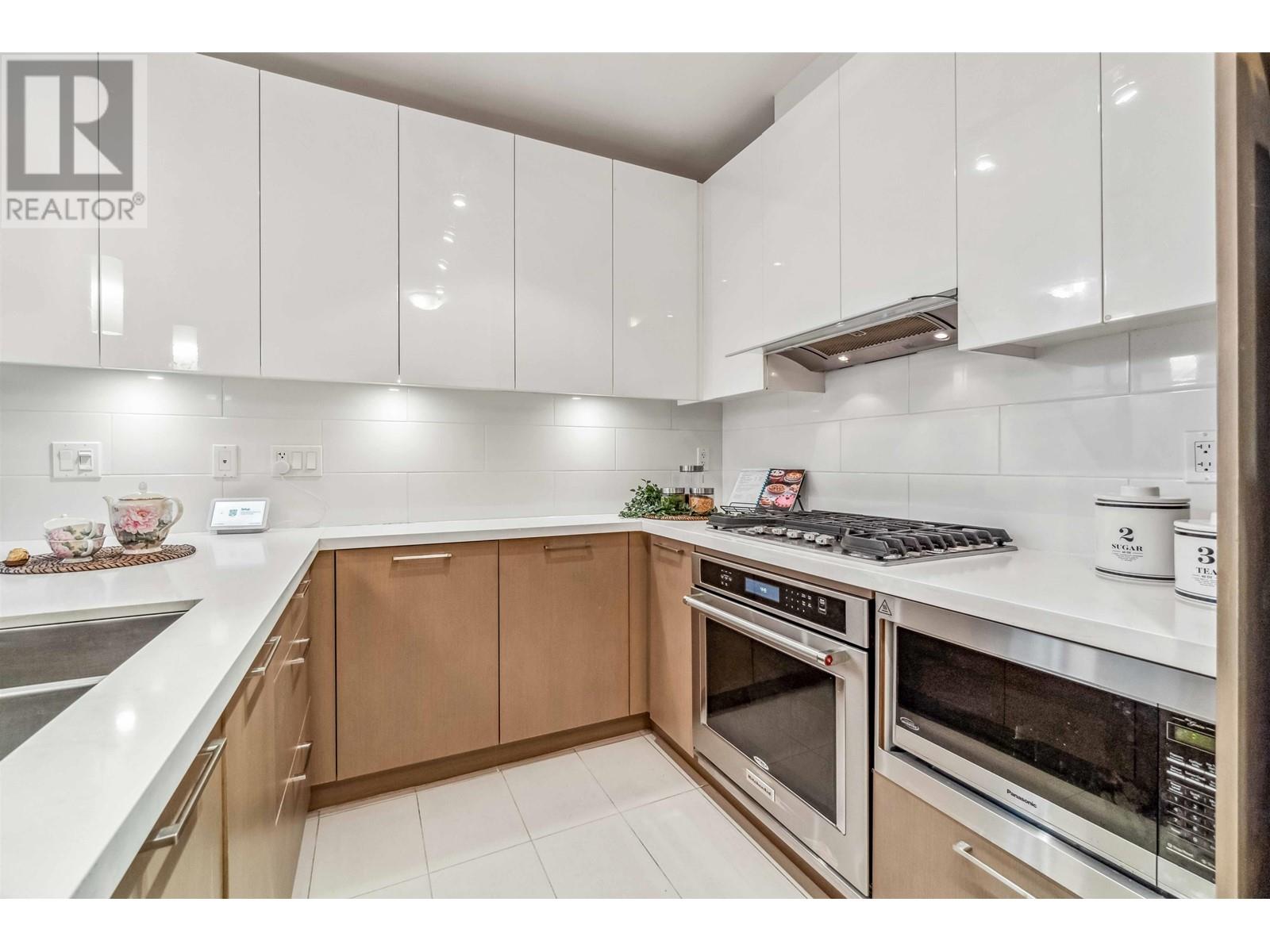 1908 3080 LINCOLN AVENUE, coquitlam, British Columbia