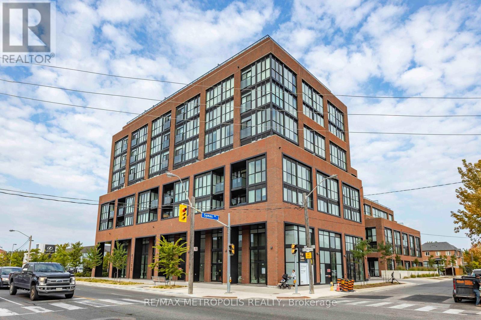 307 - 2300 ST CLAIR AVENUE W, Toronto, Ontario