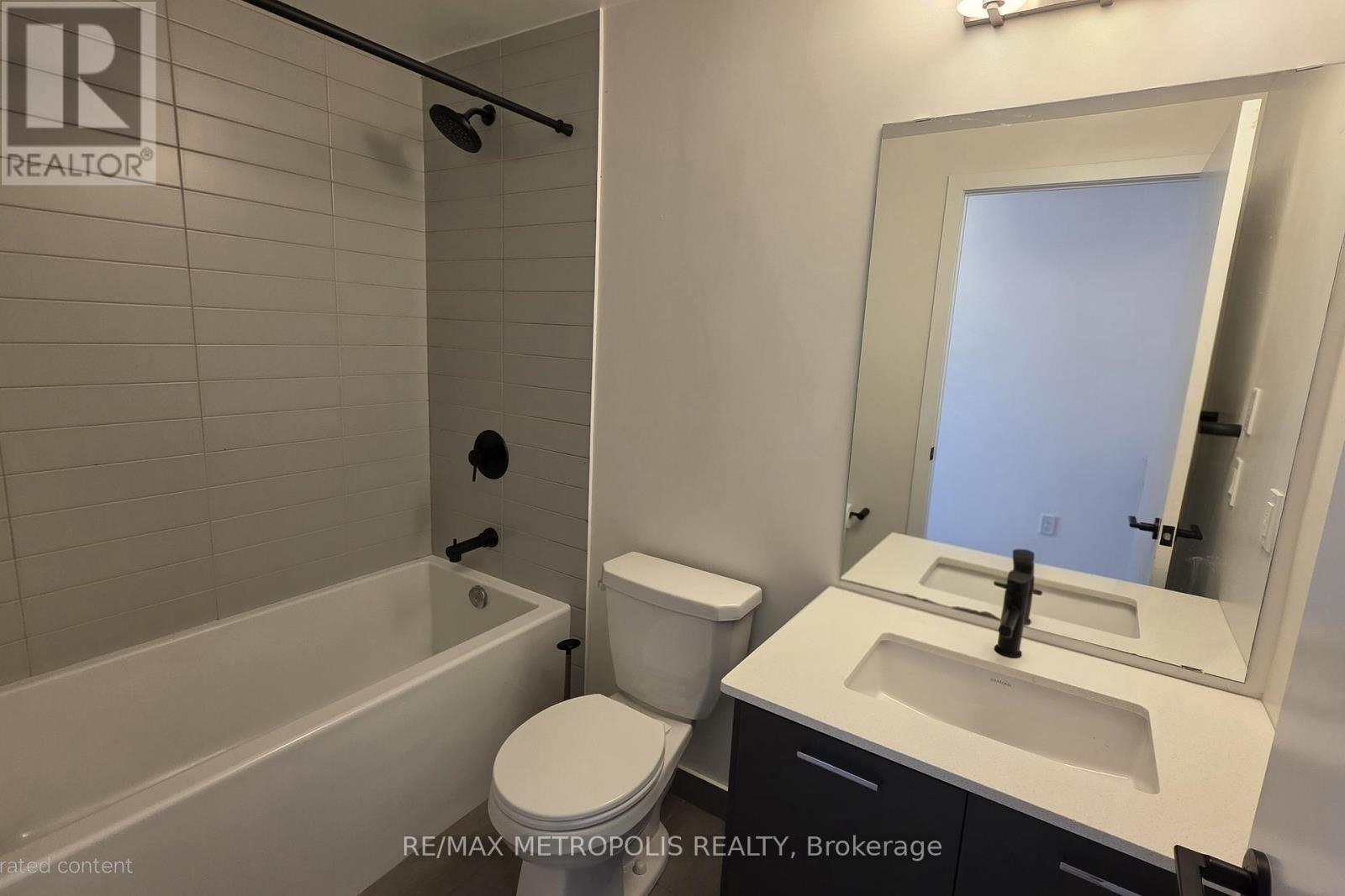 307 - 2300 St Clair Avenue W, Toronto, Ontario  M6N 0B3 - Photo 12 - W12024724
