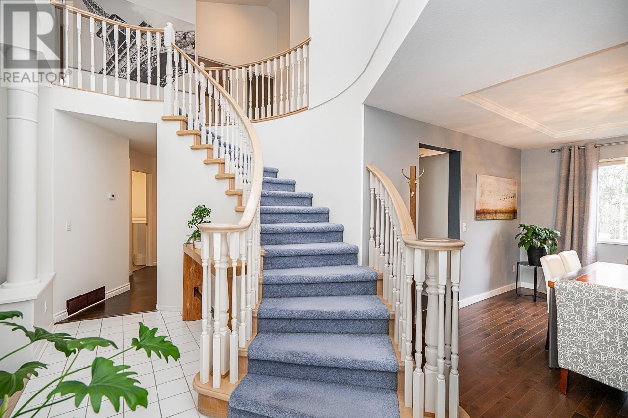 2926 Valleyvista Drive, Coquitlam, British Columbia  V3E 2P3 - Photo 4 - R2978798