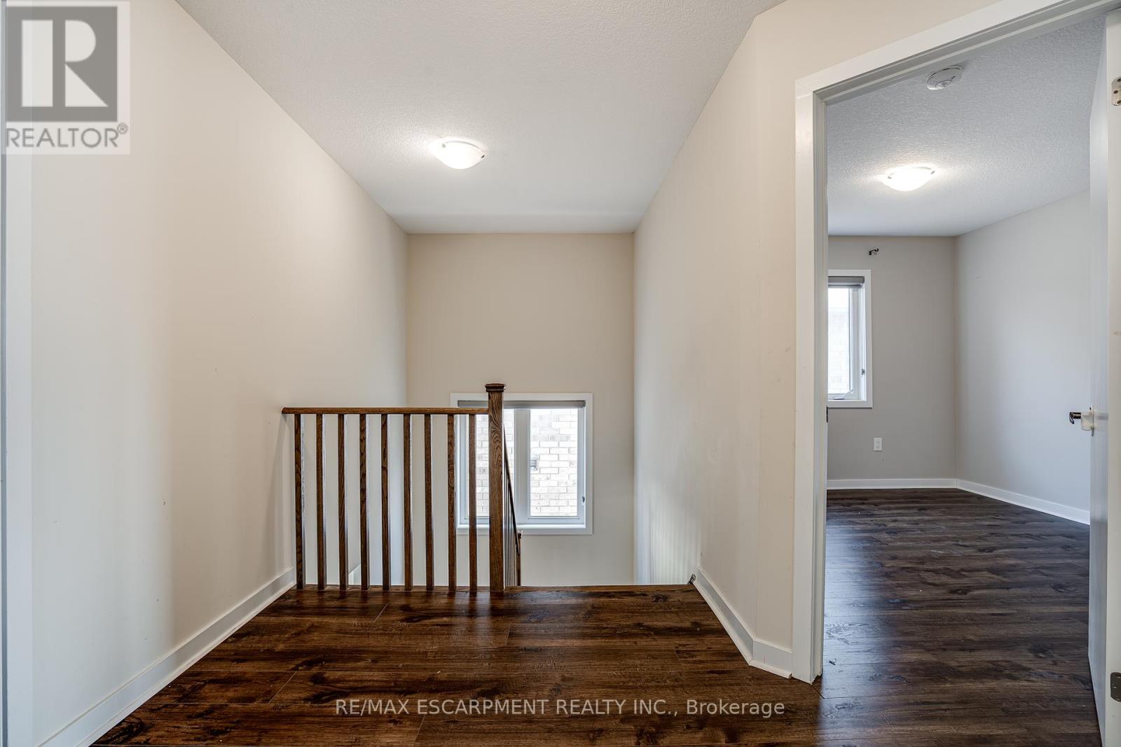 88 Scarletwood Street, Hamilton, Ontario  L8J 0K8 - Photo 21 - X12024715