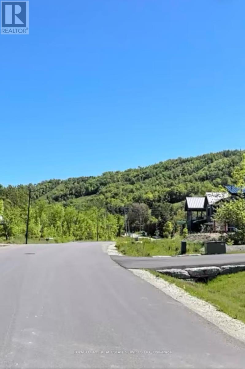 127 Arnot Crescent, Blue Mountains, Ontario  L9Y 0Z8 - Photo 2 - X12024748