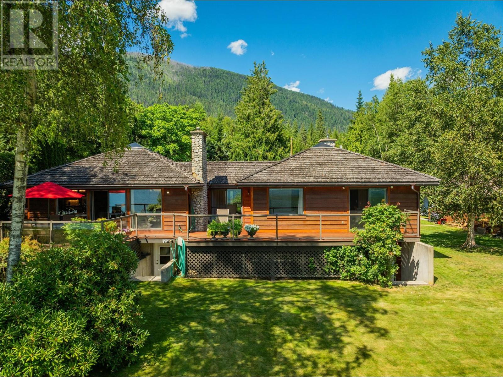3918 Macgregor West Road, Nelson, British Columbia  V1L 6M8 - Photo 17 - 10339332