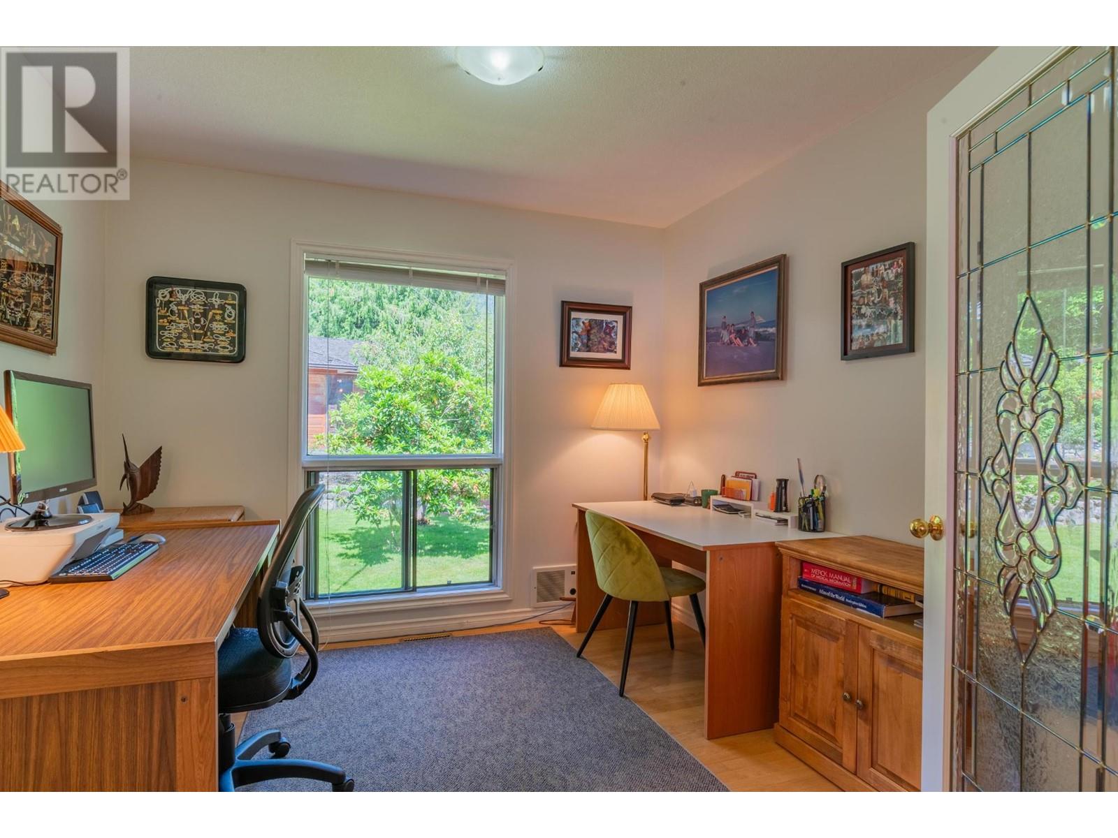 3918 Macgregor West Road, Nelson, British Columbia  V1L 6M8 - Photo 59 - 10339332