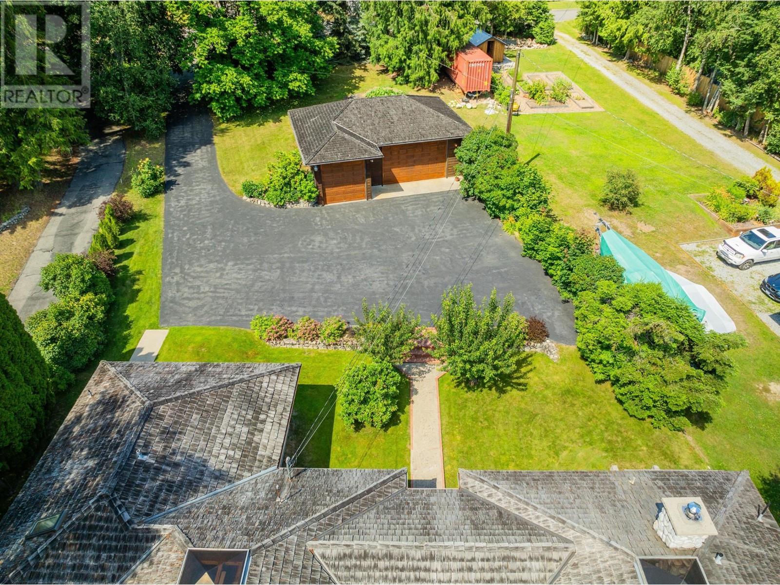 3918 Macgregor West Road, Nelson, British Columbia  V1L 6M8 - Photo 8 - 10339332