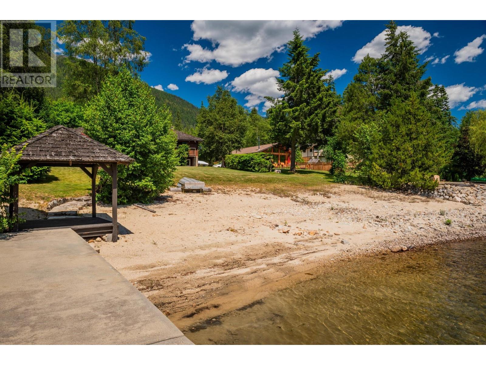 3918 Macgregor West Road, Nelson, British Columbia  V1L 6M8 - Photo 36 - 10339332