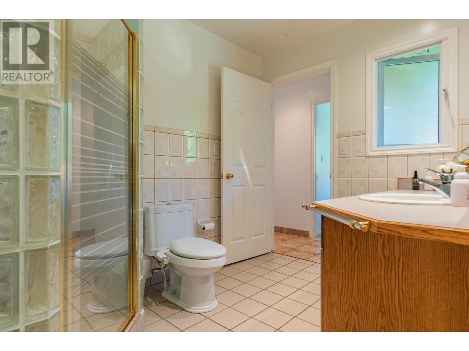 3918 Macgregor West Road, Nelson, British Columbia  V1L 6M8 - Photo 78 - 10339332