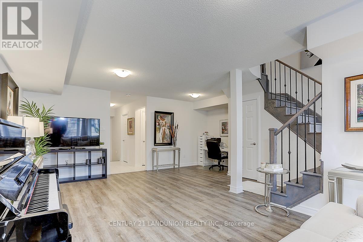 Property at 87 GRAND TRUNK AVENUE image 4