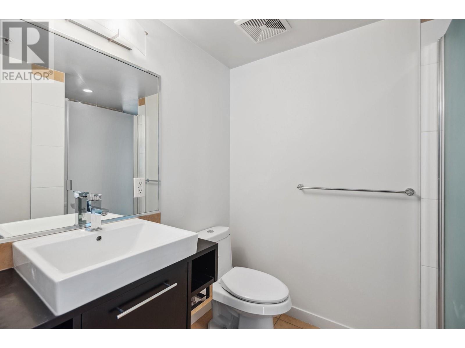 Listing Picture 18 of 31 : 1901 689 ABBOTT STREET, Vancouver / 溫哥華 - 魯藝地產 Yvonne Lu Group - MLS Medallion Club Member