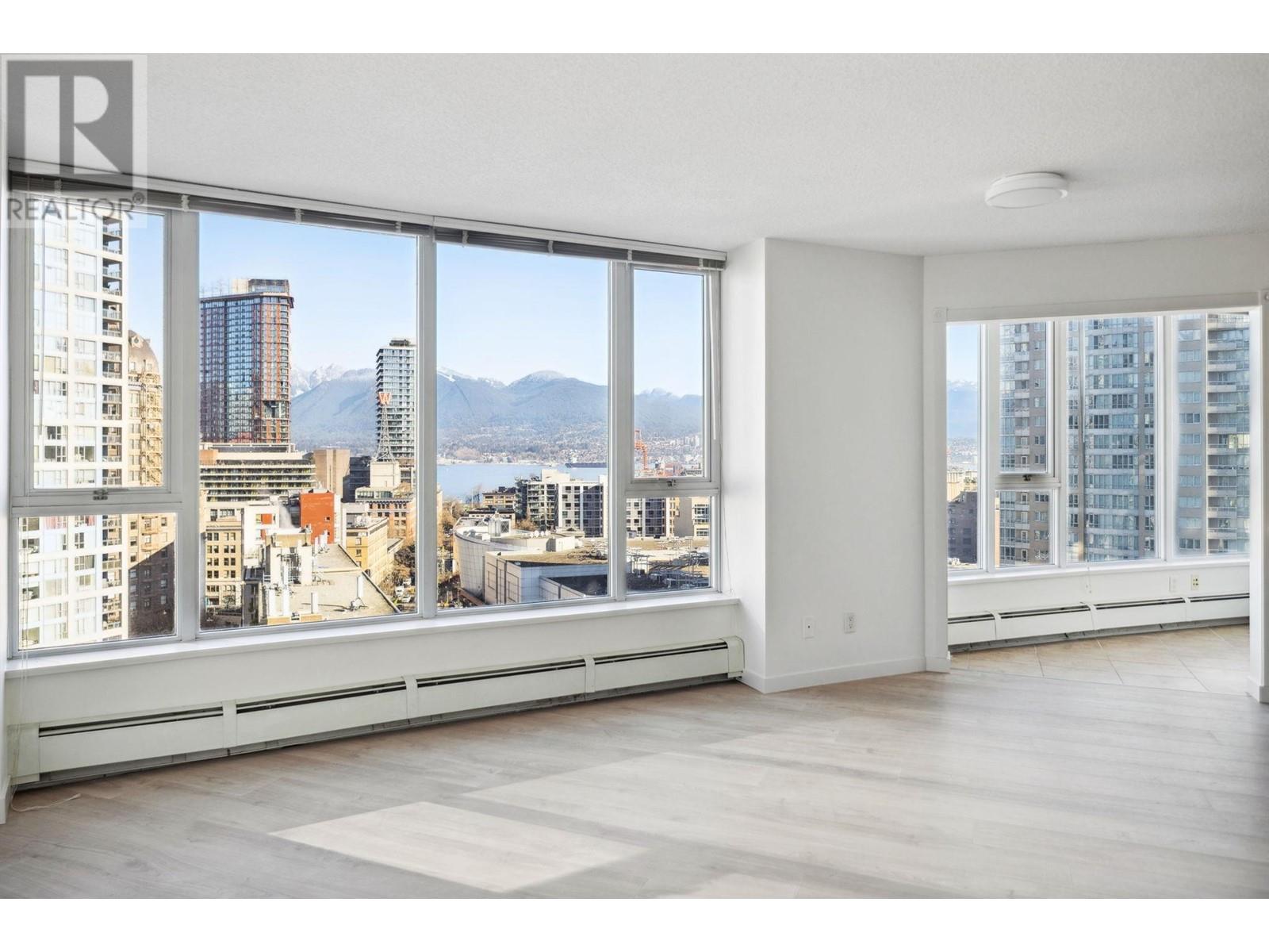 Listing Picture 2 of 31 : 1901 689 ABBOTT STREET, Vancouver / 溫哥華 - 魯藝地產 Yvonne Lu Group - MLS Medallion Club Member