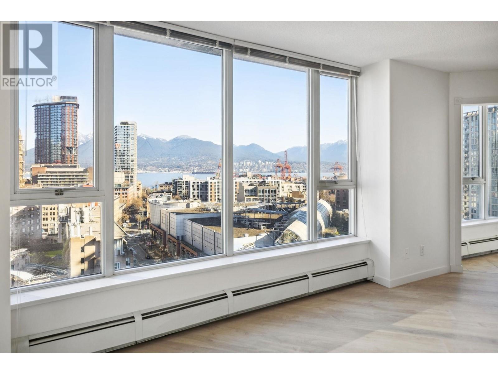 Listing Picture 3 of 31 : 1901 689 ABBOTT STREET, Vancouver / 溫哥華 - 魯藝地產 Yvonne Lu Group - MLS Medallion Club Member