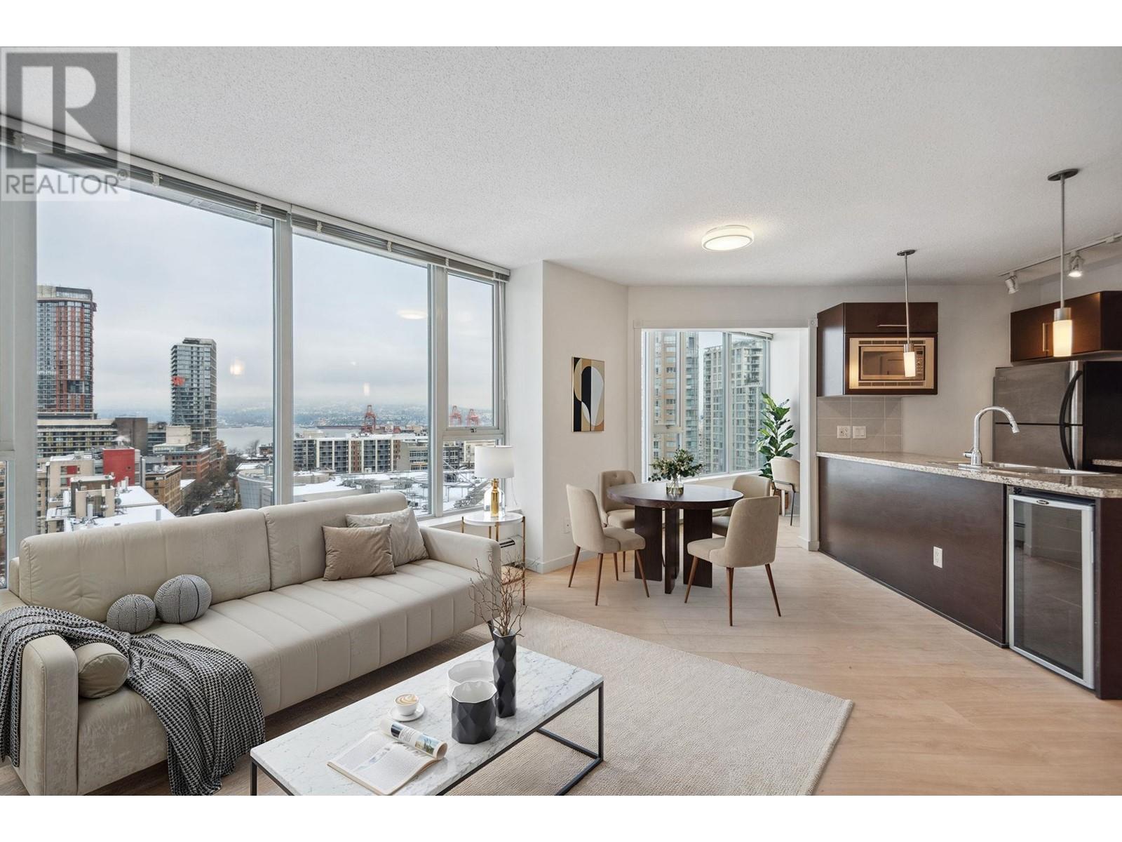 Listing Picture 4 of 31 : 1901 689 ABBOTT STREET, Vancouver / 溫哥華 - 魯藝地產 Yvonne Lu Group - MLS Medallion Club Member