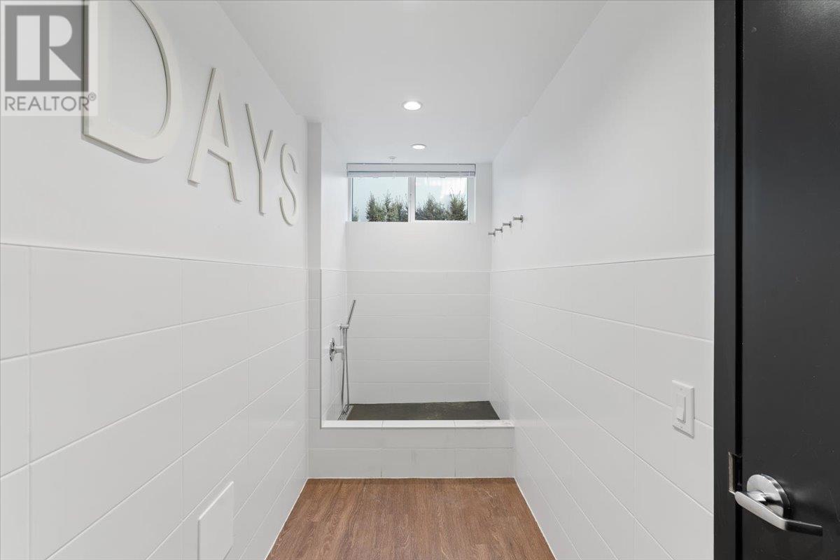 402 3229 St Johns Street, Port Moody, British Columbia  V3H 0M4 - Photo 26 - R2978866