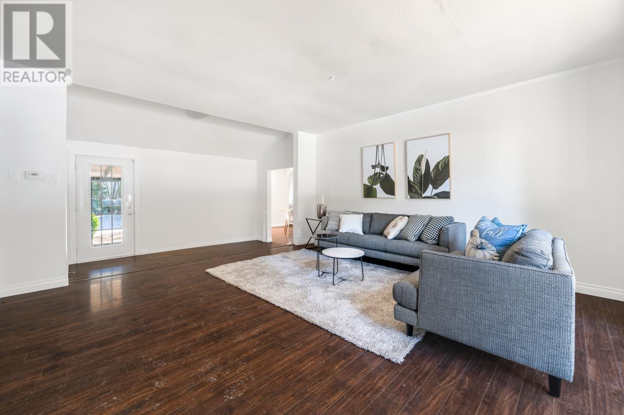 Property at 12174 SKILLEN STREET image 4
