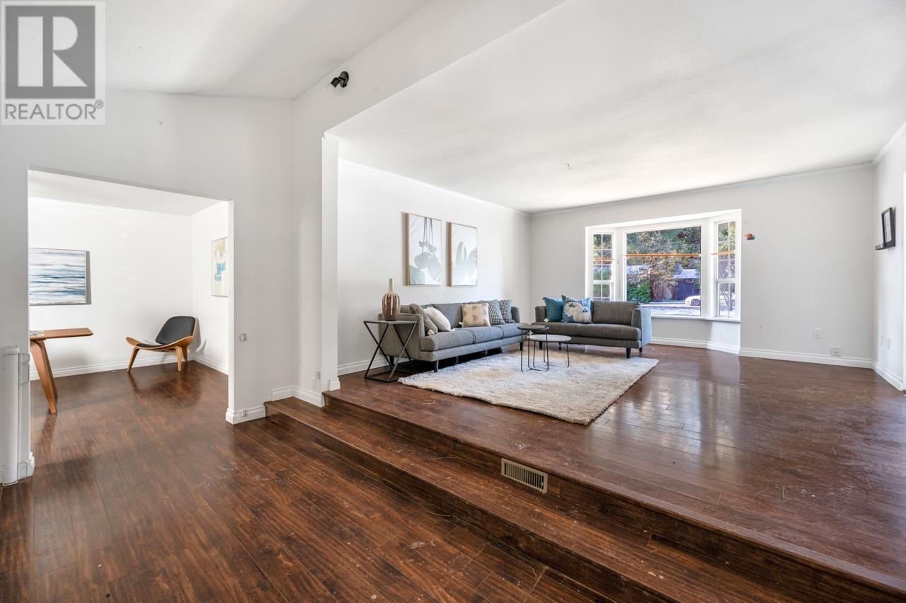 12174 Skillen Street, Maple Ridge, British Columbia  V2X 4X3 - Photo 6 - R2978827