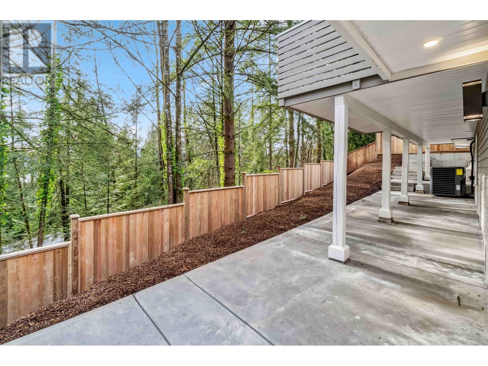 19 Arrow-Wood Place, Port Moody, British Columbia  V3H 4E9 - Photo 39 - R2978836