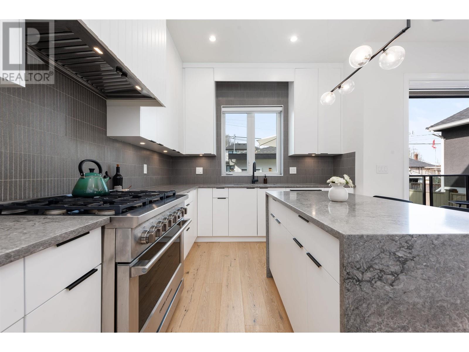 5059 Sherbrooke Street, Vancouver, British Columbia  V5W 3M1 - Photo 10 - R2978879