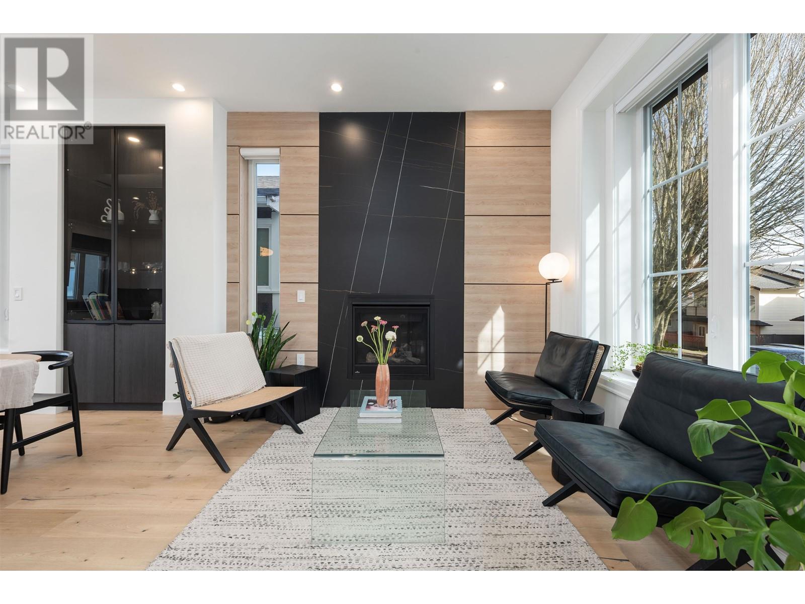 5059 Sherbrooke Street, Vancouver, British Columbia  V5W 3M1 - Photo 4 - R2978879