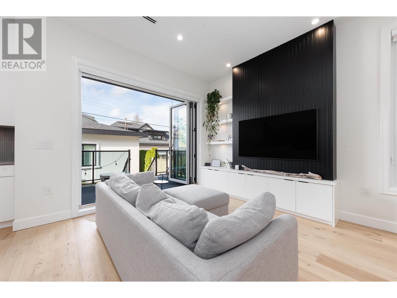 5059 Sherbrooke Street, Vancouver, British Columbia  V5W 3M1 - Photo 6 - R2978879