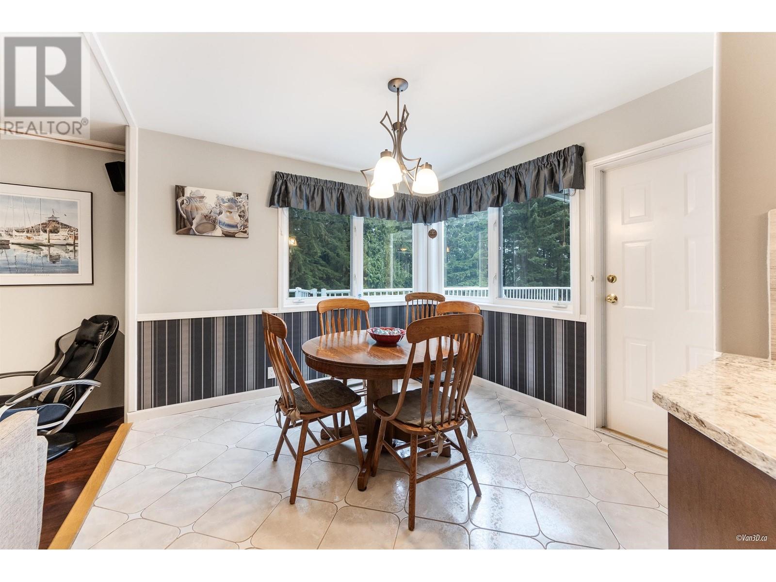 1417 Garibaldi Place, Coquitlam, British Columbia  V3E 2S6 - Photo 11 - R2978731