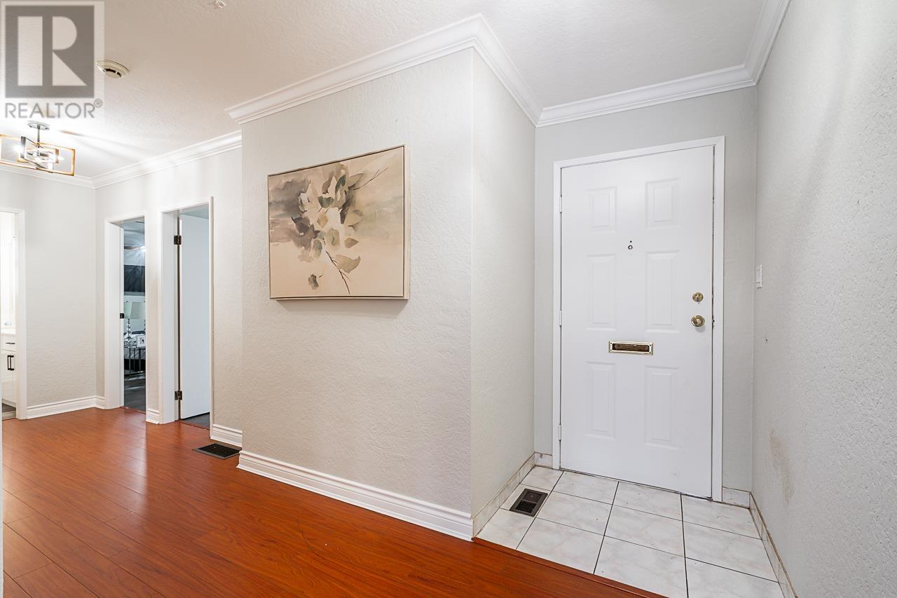 310 Inglewood Avenue, West Vancouver, British Columbia  V7T 1X1 - Photo 5 - R2978772