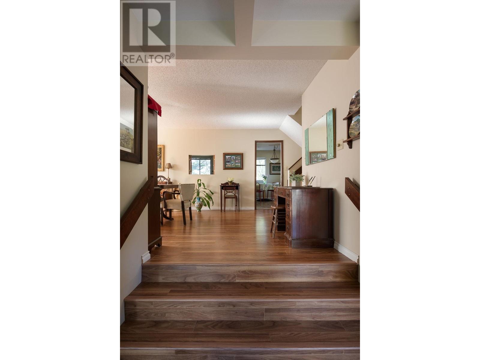 2221 Bowser Avenue, North Vancouver, British Columbia  V7P 2Z1 - Photo 19 - R2978342