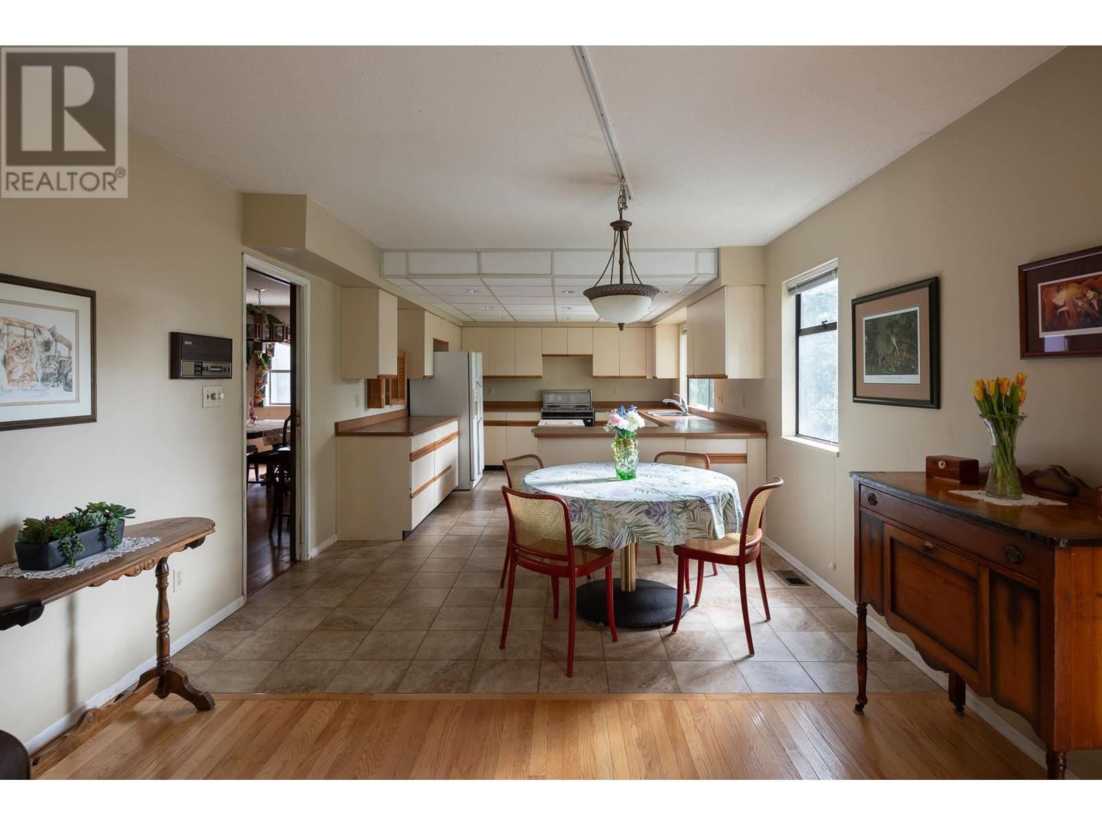 2221 Bowser Avenue, North Vancouver, British Columbia  V7P 2Z1 - Photo 26 - R2978342
