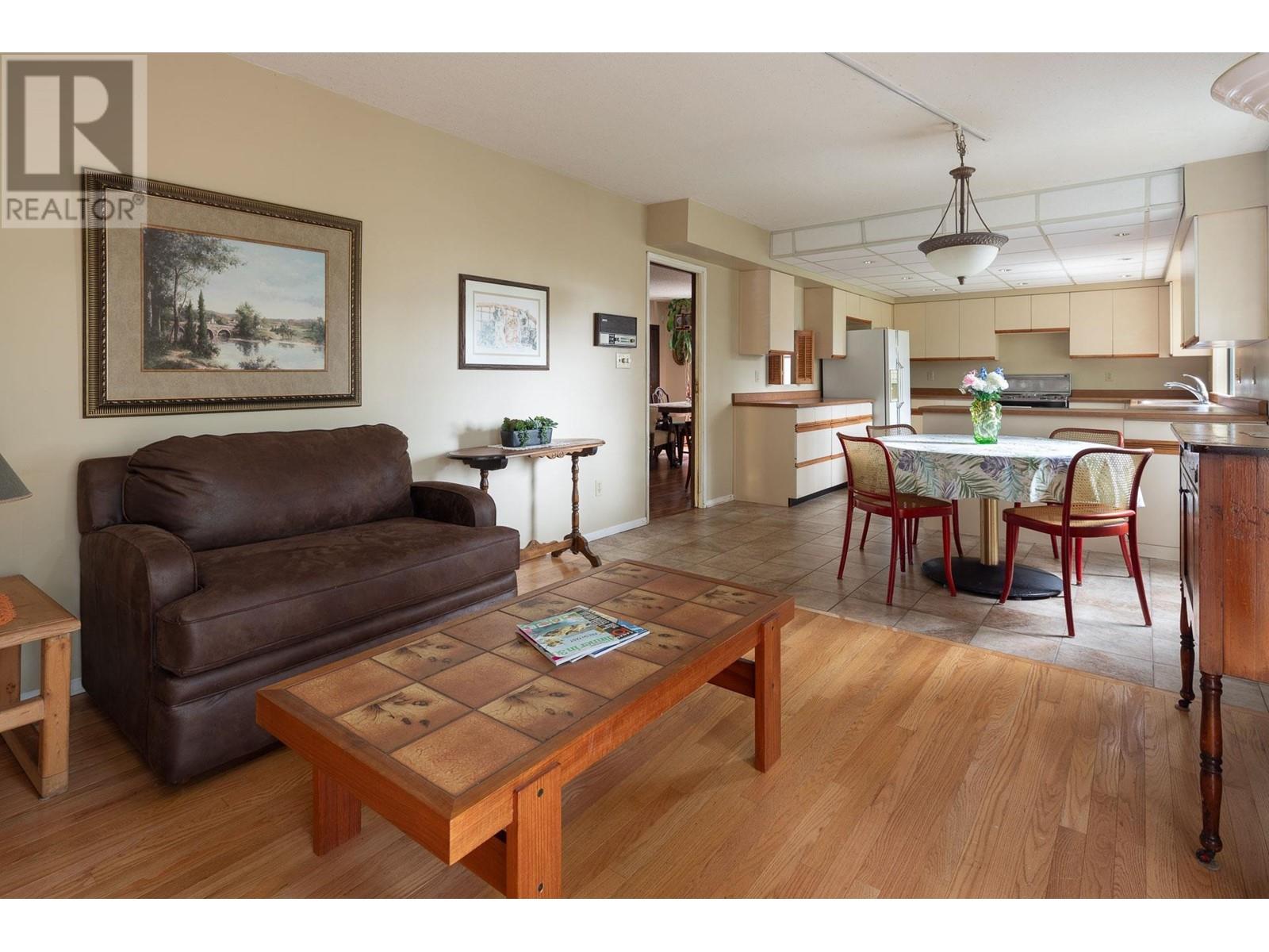 2221 Bowser Avenue, North Vancouver, British Columbia  V7P 2Z1 - Photo 30 - R2978342