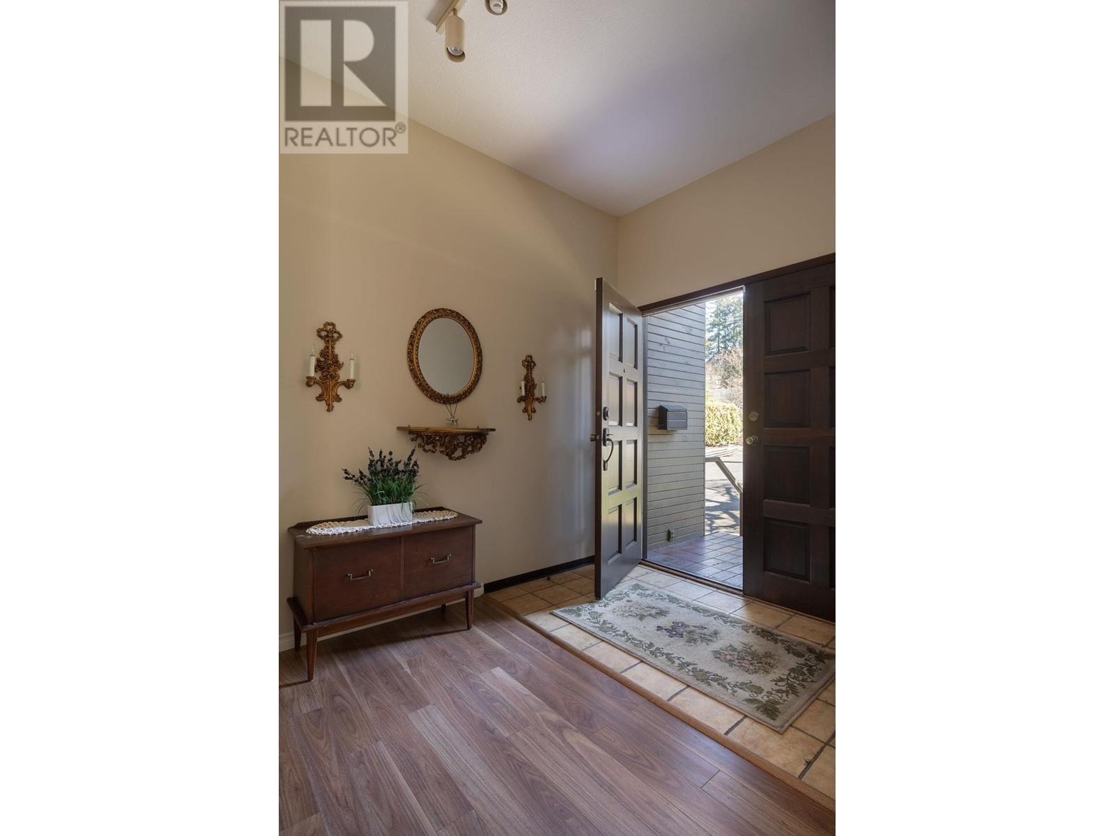 2221 Bowser Avenue, North Vancouver, British Columbia  V7P 2Z1 - Photo 11 - R2978342