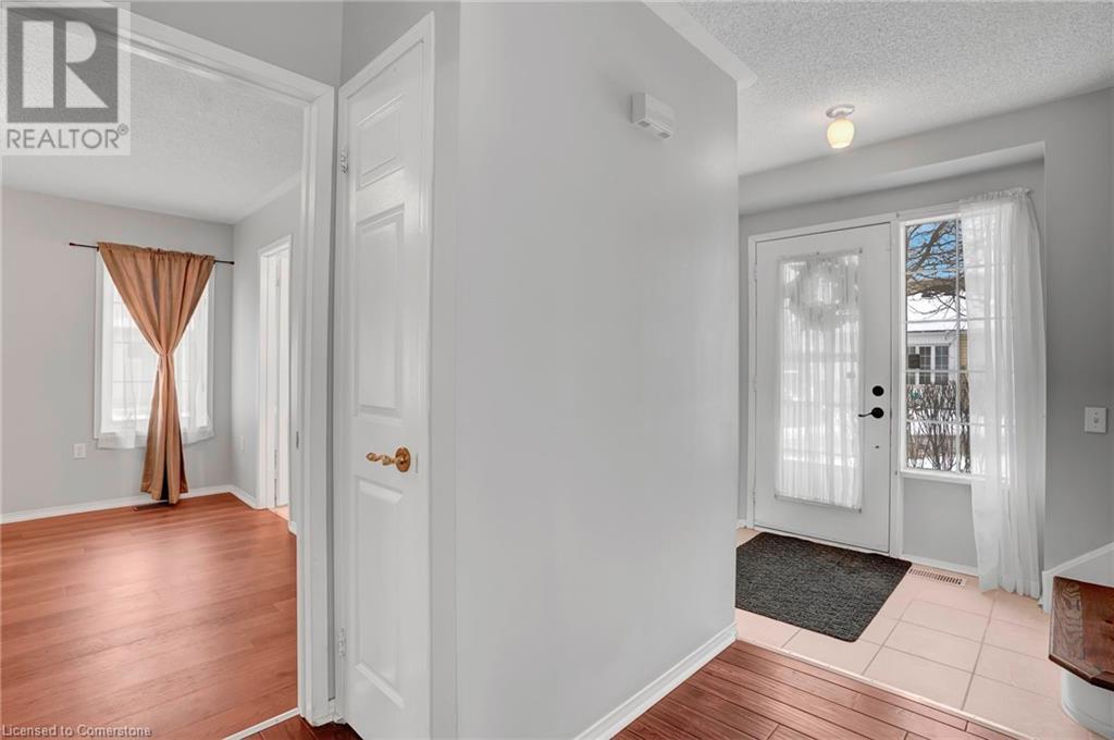 331 Silverbirch Boulevard, Mount Hope, Ontario  L0R 1W0 - Photo 5 - 40695800
