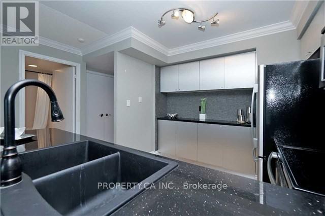 1417 - 410 Queens Quay W, Toronto, Ontario  M5V 3T1 - Photo 2 - C12024802