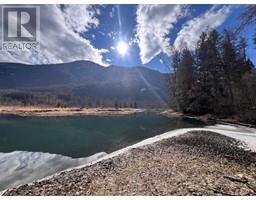 4640 Slocan River Road South Castlegar, Winlaw, Ca