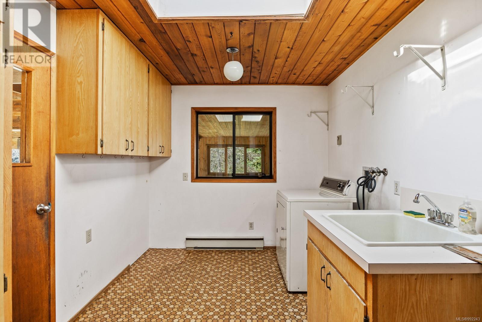 6055 Maclean Rd, Hornby Island, British Columbia  V0R 1Z0 - Photo 20 - 992243