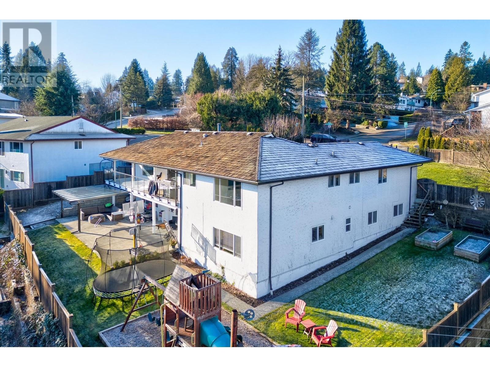 1001 Palmdale Street, Coquitlam, British Columbia  V3C 3R3 - Photo 5 - R2963828