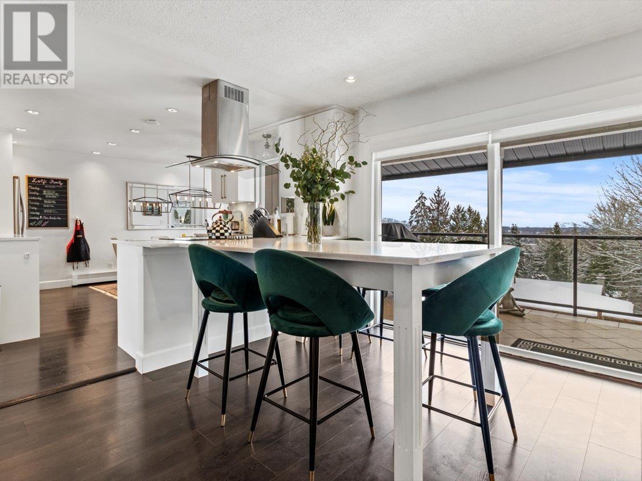 1001 Palmdale Street, Coquitlam, British Columbia  V3C 3R3 - Photo 8 - R2963828