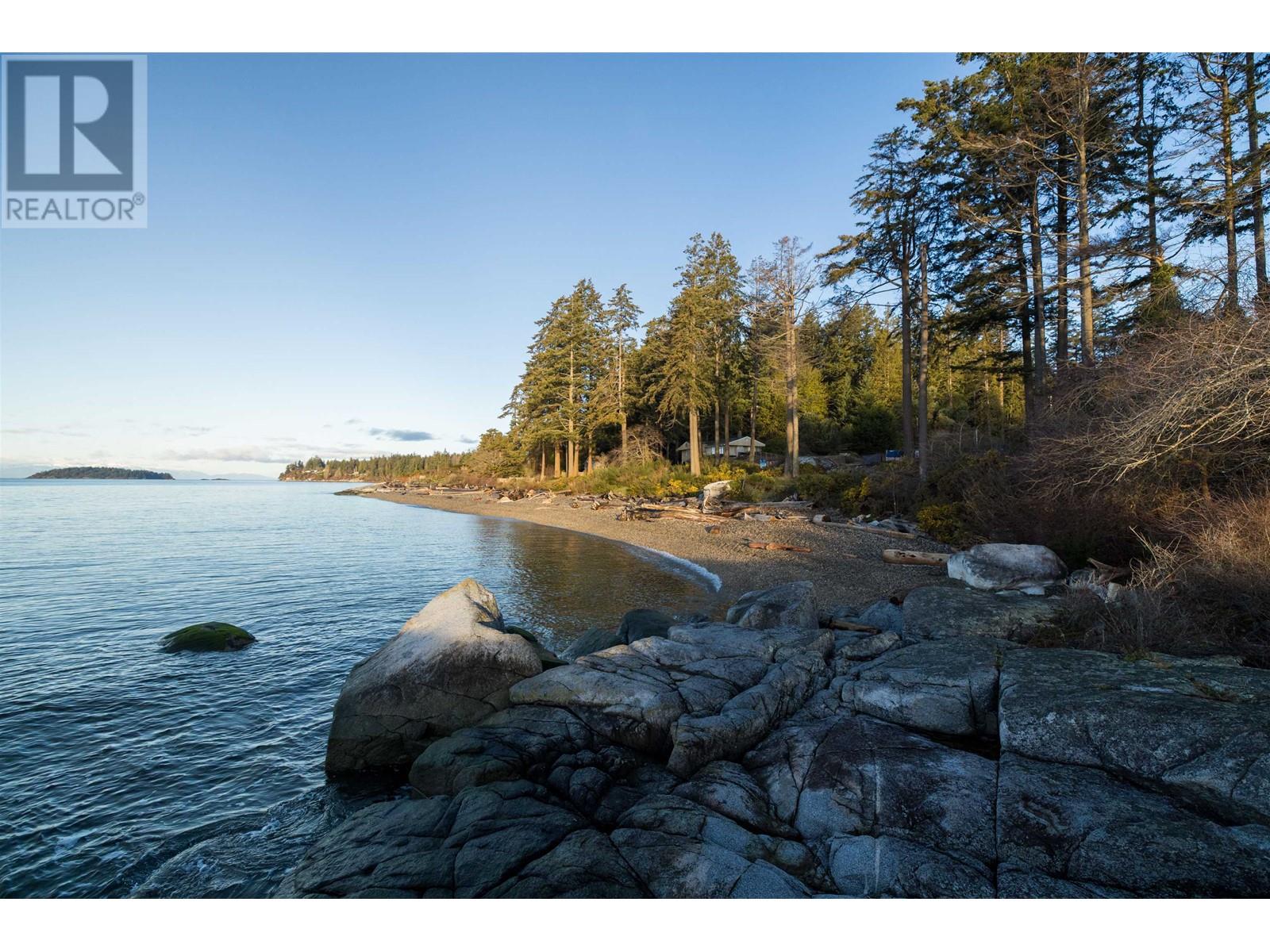 5845 Sunshine Coast Highway, Sechelt, British Columbia  V0N 3A1 - Photo 12 - R2978929