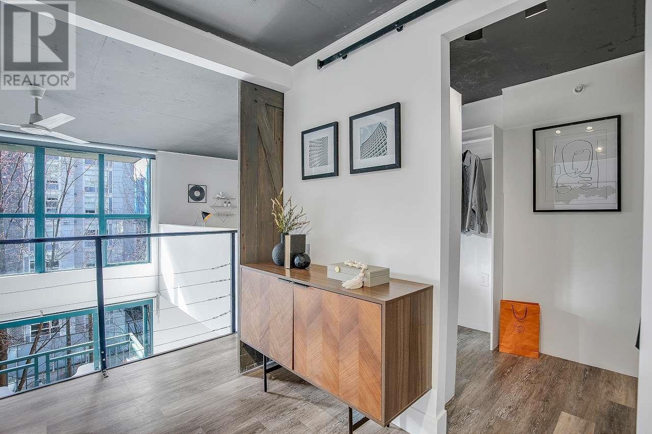 Listing Picture 21 of 39 : 512 22 E CORDOVA STREET, Vancouver / 溫哥華 - 魯藝地產 Yvonne Lu Group - MLS Medallion Club Member