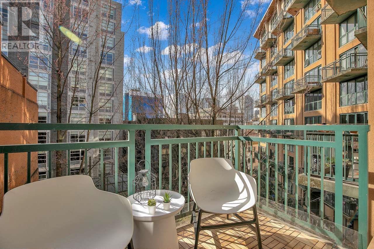 Listing Picture 31 of 39 : 512 22 E CORDOVA STREET, Vancouver / 溫哥華 - 魯藝地產 Yvonne Lu Group - MLS Medallion Club Member