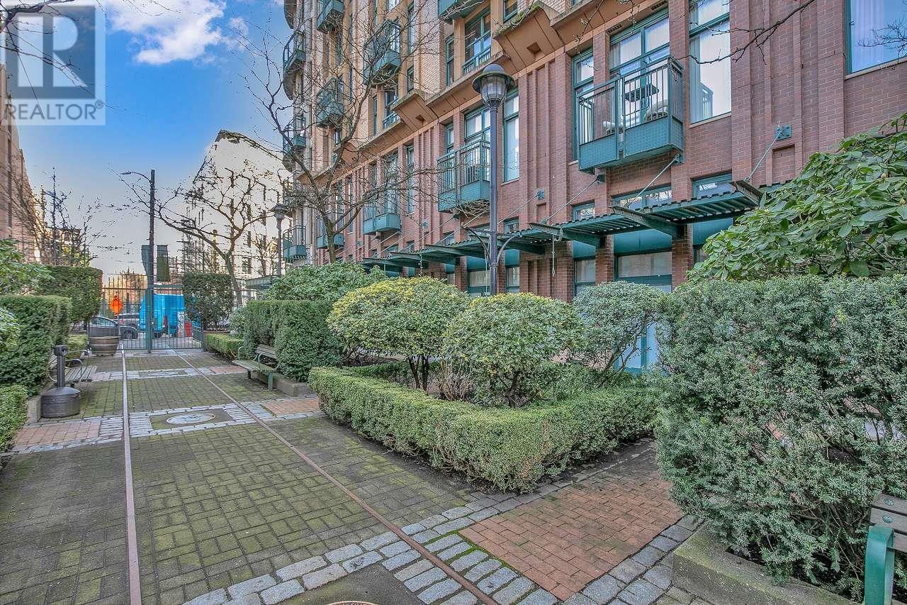 Listing Picture 36 of 39 : 512 22 E CORDOVA STREET, Vancouver / 溫哥華 - 魯藝地產 Yvonne Lu Group - MLS Medallion Club Member