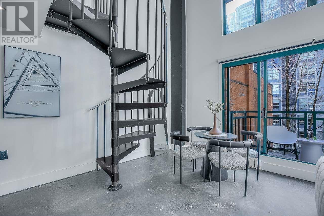 Listing Picture 5 of 39 : 512 22 E CORDOVA STREET, Vancouver / 溫哥華 - 魯藝地產 Yvonne Lu Group - MLS Medallion Club Member