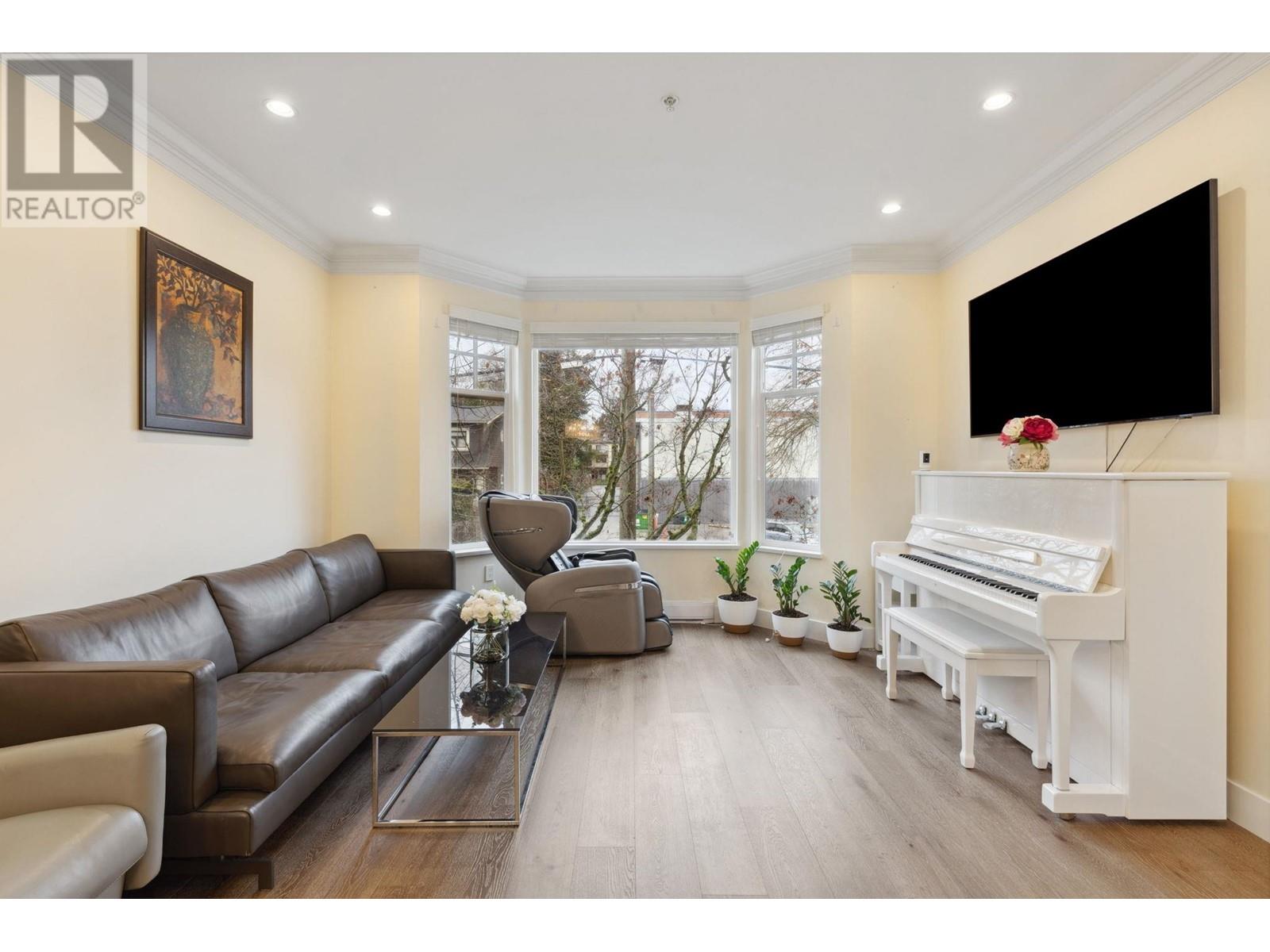 2160 W 8th Avenue, Vancouver, British Columbia  V6K 2A4 - Photo 3 - R2978892