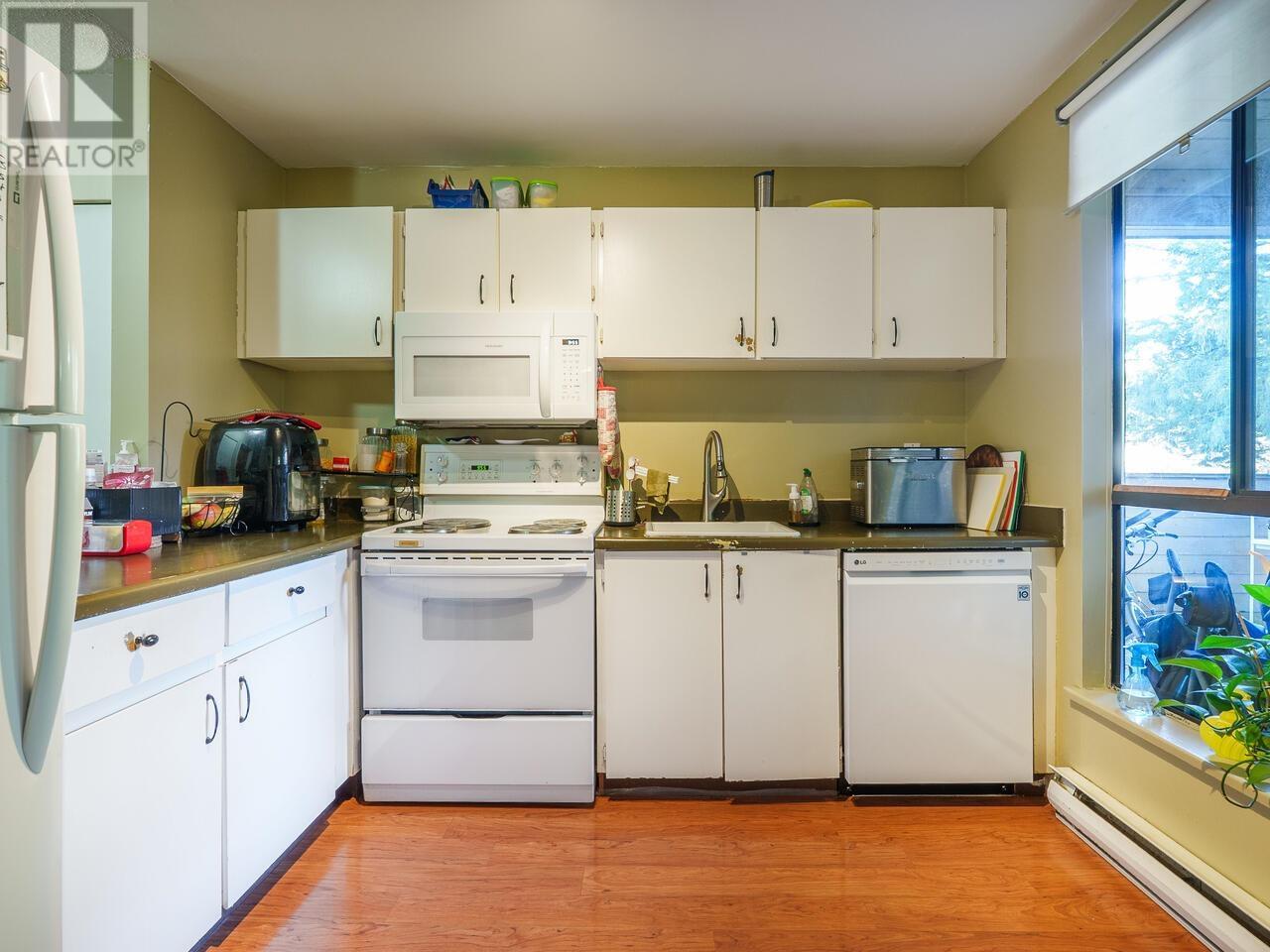 103 9133 Capella Drive, Burnaby, British Columbia  V3J 7K4 - Photo 10 - R2978931