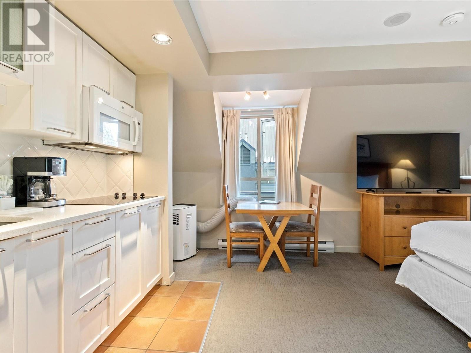 419 4295 Blackcomb Way, Whistler, British Columbia  V8E 0X2 - Photo 8 - R2978934