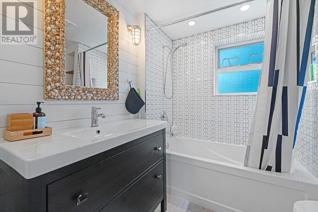 1019 Gatensbury Road, Port Moody, British Columbia  V3H 2P3 - Photo 16 - R2978848