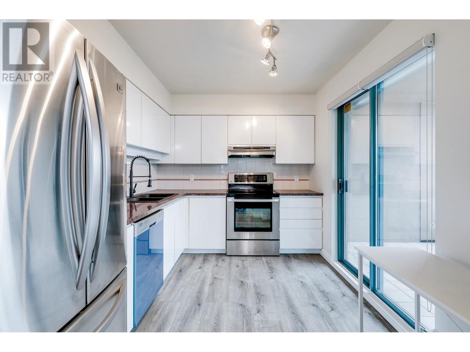 801 1555 Eastern Avenue, North Vancouver, British Columbia  V7L 3G2 - Photo 9 - R2977656