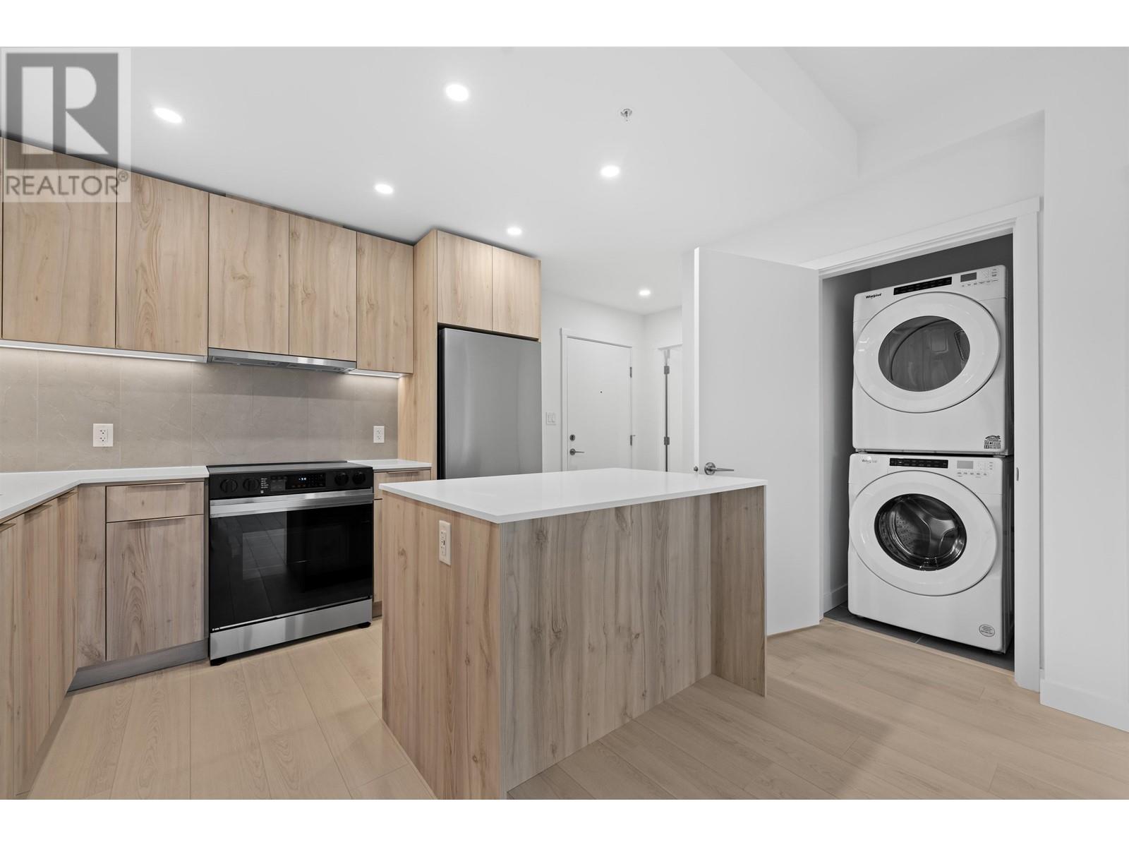 318 3596 Malsum Drive, North Vancouver, British Columbia  V7G 0B5 - Photo 4 - R2978910