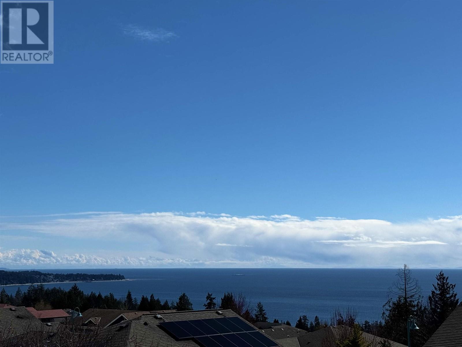 6263 Apollo Road, Sechelt, British Columbia  V7Z 0N7 - Photo 3 - R2977575